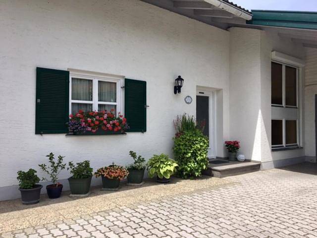 Ferienhaus für 2 Personen, mit Balkon und Seeblick in Grabenstätt - 3