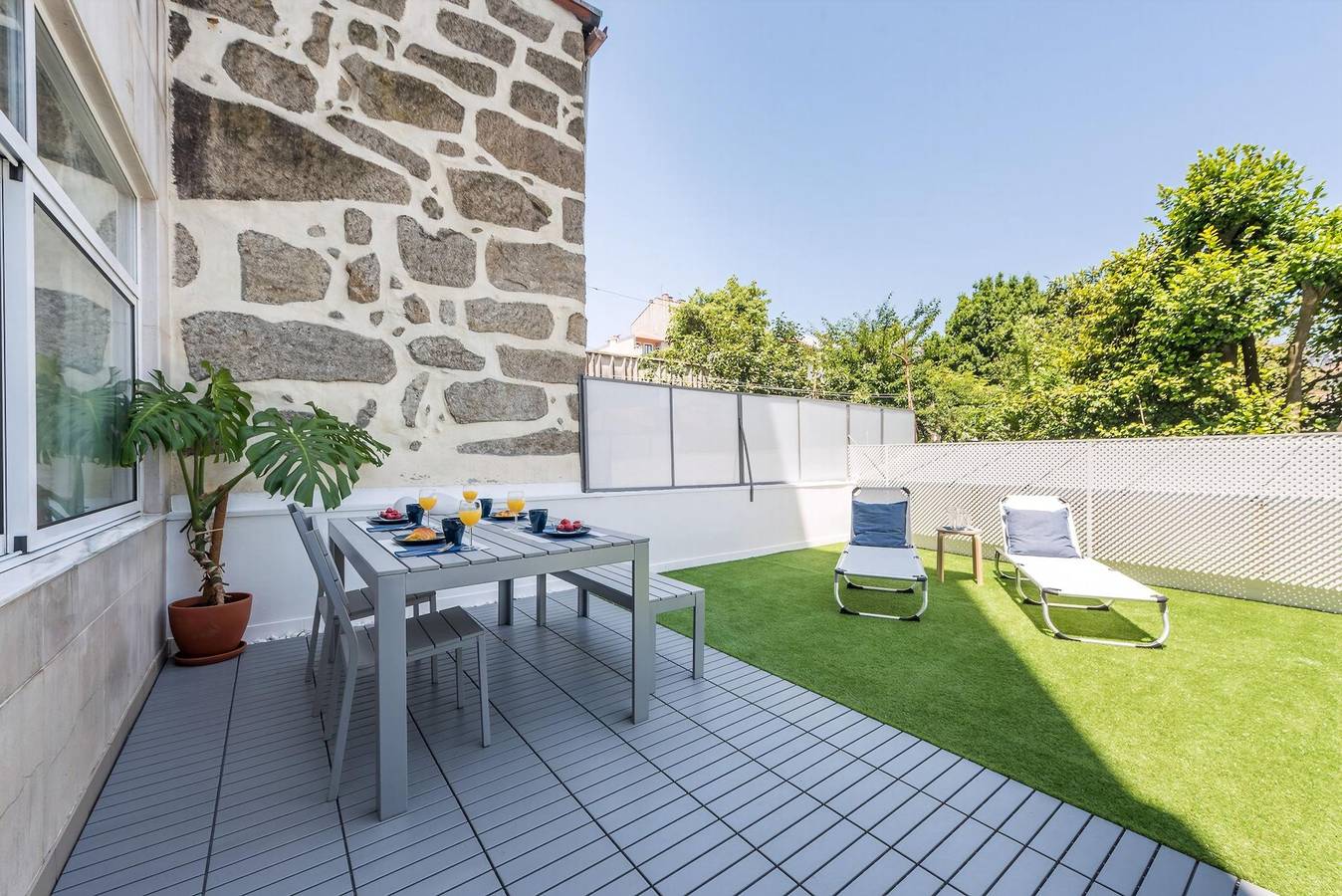 Ganze Wohnung, Ferienwohnung für 4 Personen mit Balkon in Santo Ildefonso, Porto