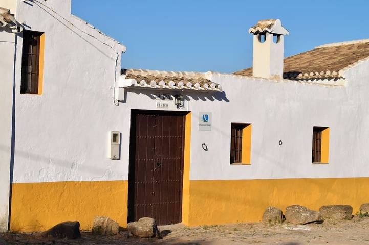 La Era Ecolodge - 3 apartment complex with private pool (8-10 people) in Loja, Granada Provinz