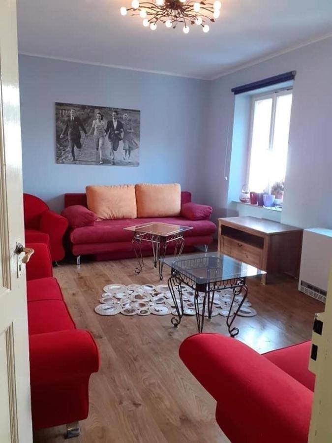 Ferienhaus für 12 Personen, mit Terrasse und Garten in Neumagen-Dhron - 2