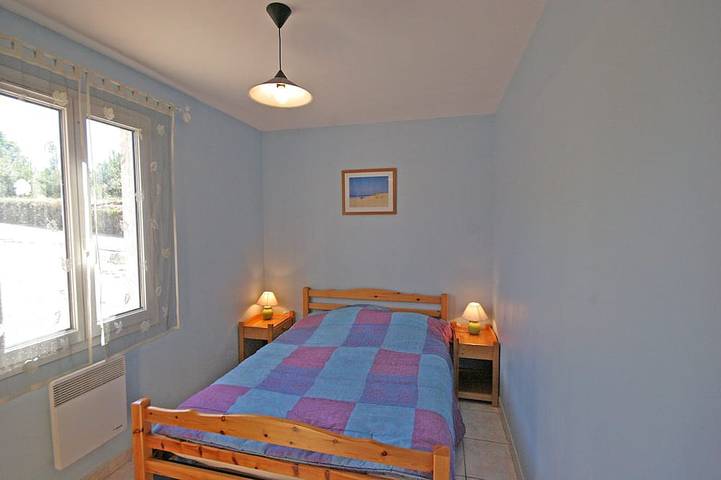 Location de vacances pour 4 personnes, avec jardin ainsi que piscine et terrasse à Berrias-et-Casteljau - 2