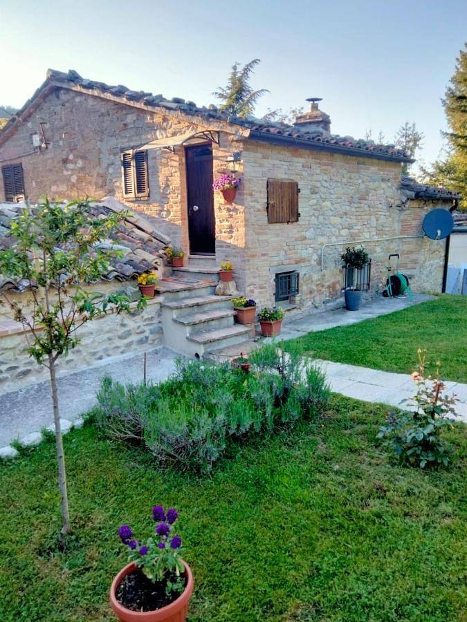 B&b per 6 persone, con Terrazza e Giardino nonché Panorama in Parco nazionale dei Monti Sibillini