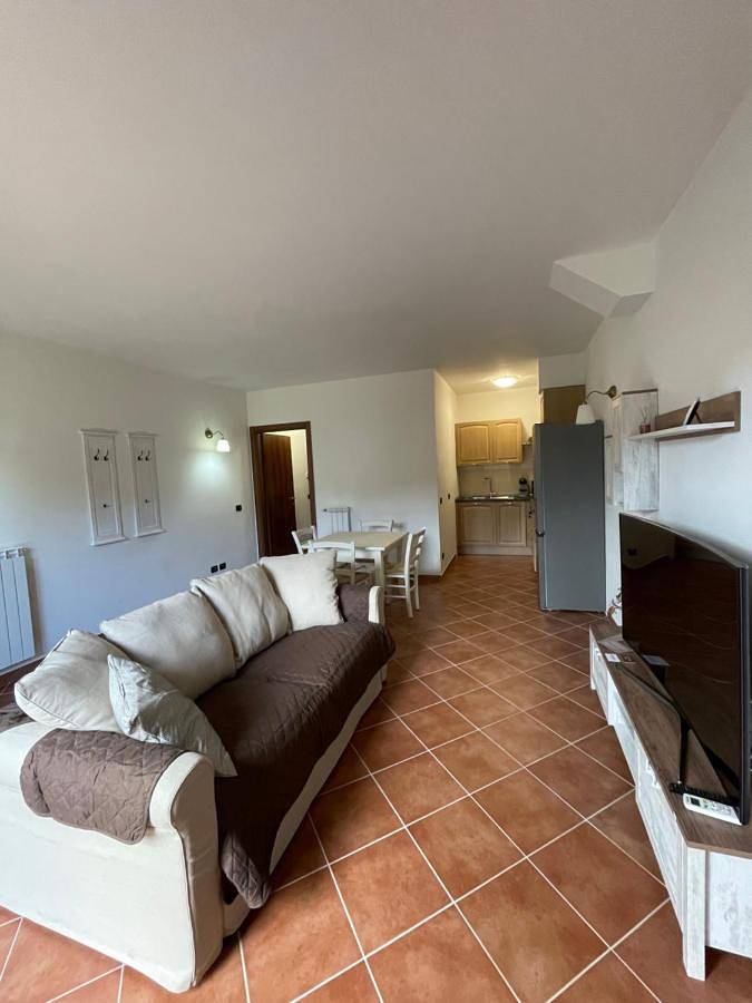 Appartamento per 4 persone, con giardino e panorama in Castelnuovo Berardenga