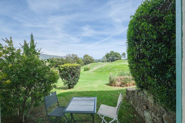 Vakantiewoning voor 2 personen, with uitzicht and tuin as well as terras in La Motte