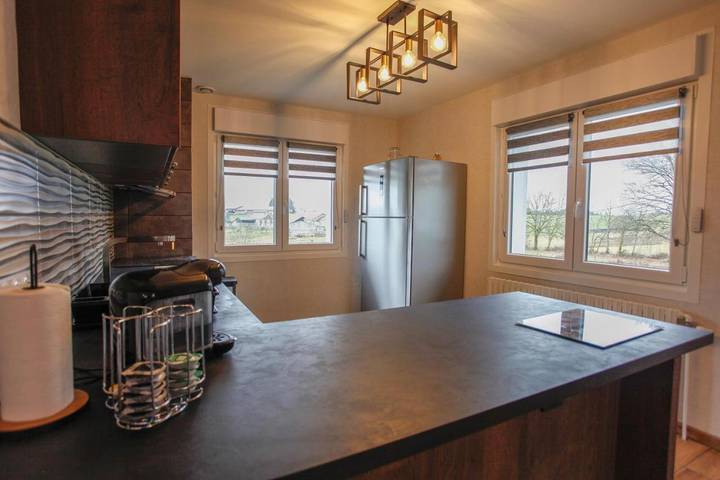 Location de vacances pour 12 personnes, avec sauna ainsi que vue et jardin à Champdray - 4