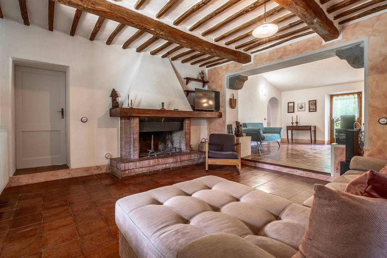 Country House 'Il Casale di Zoe' with Mountain View, Private Pool and Wi-Fi in Sorano, Grosseto Province
