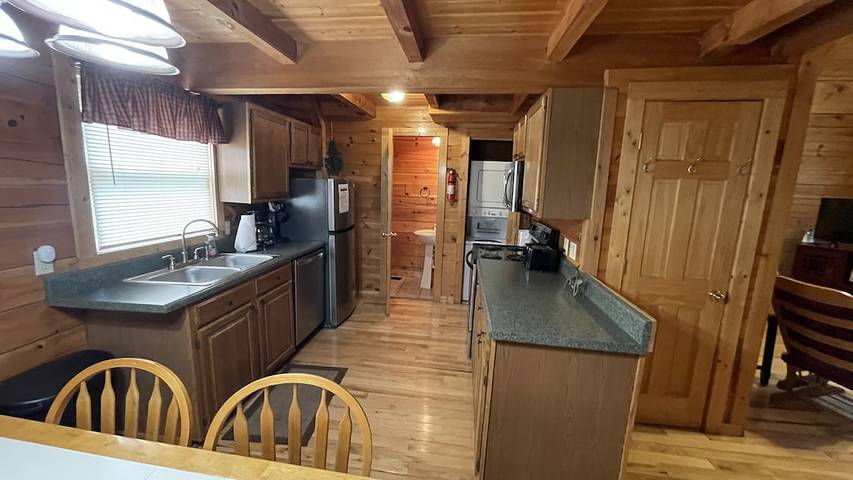 Chalet for 4 people, with terrace and hot tub, with pets in Pigeon Forge