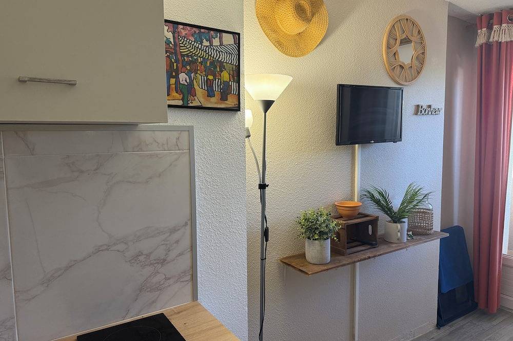 Ganze Wohnung, Cosy studio 1min from the beach in La Capte, Hyeres