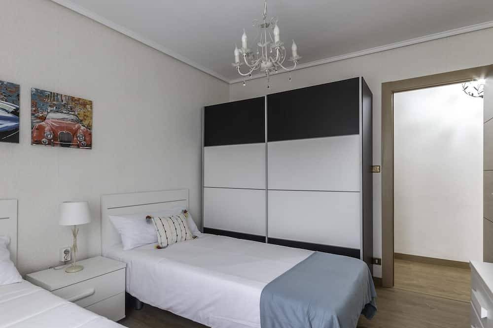 Entire apartment, Amplio y Luminoso en Leioa in Leioa, Bizkaia