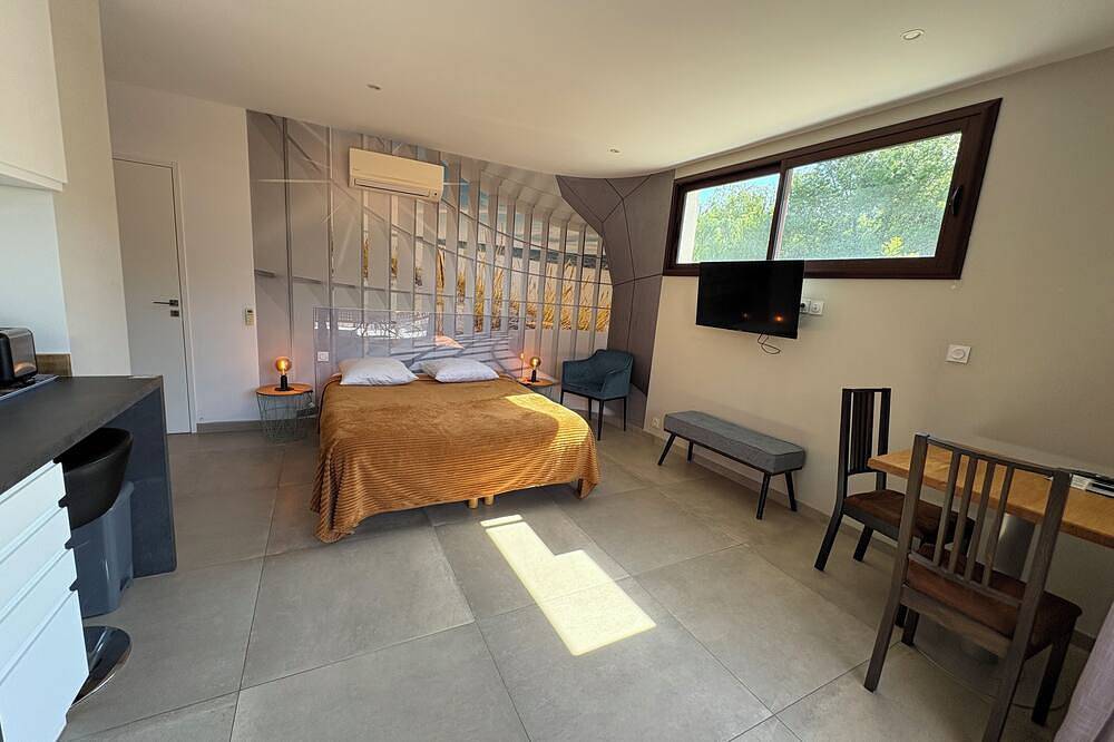 Apartamento entero, Studio Terrace in Lavérune, Côte d'Améthyste