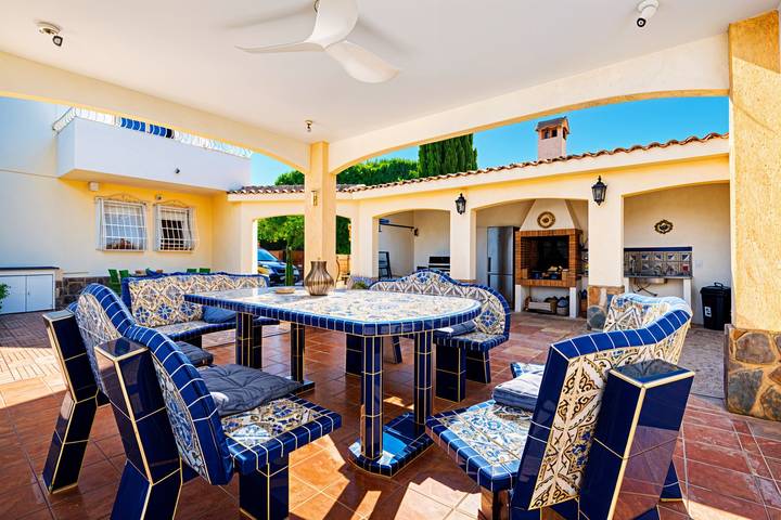 Villa für 10 Personen, mit Balkon und Garten sowie Kinderpool an der Costa Blanca - 2