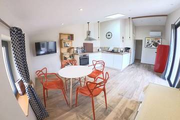 Gîte pour 4 personnes, avec piscine, animaux acceptés à Montolieu