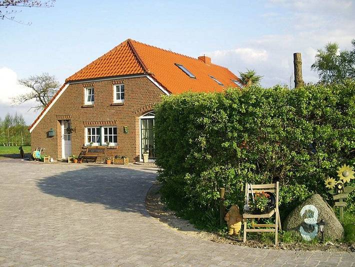 Ferienhaus für 5 Personen, mit Terrasse und Garten in Dunum - 2