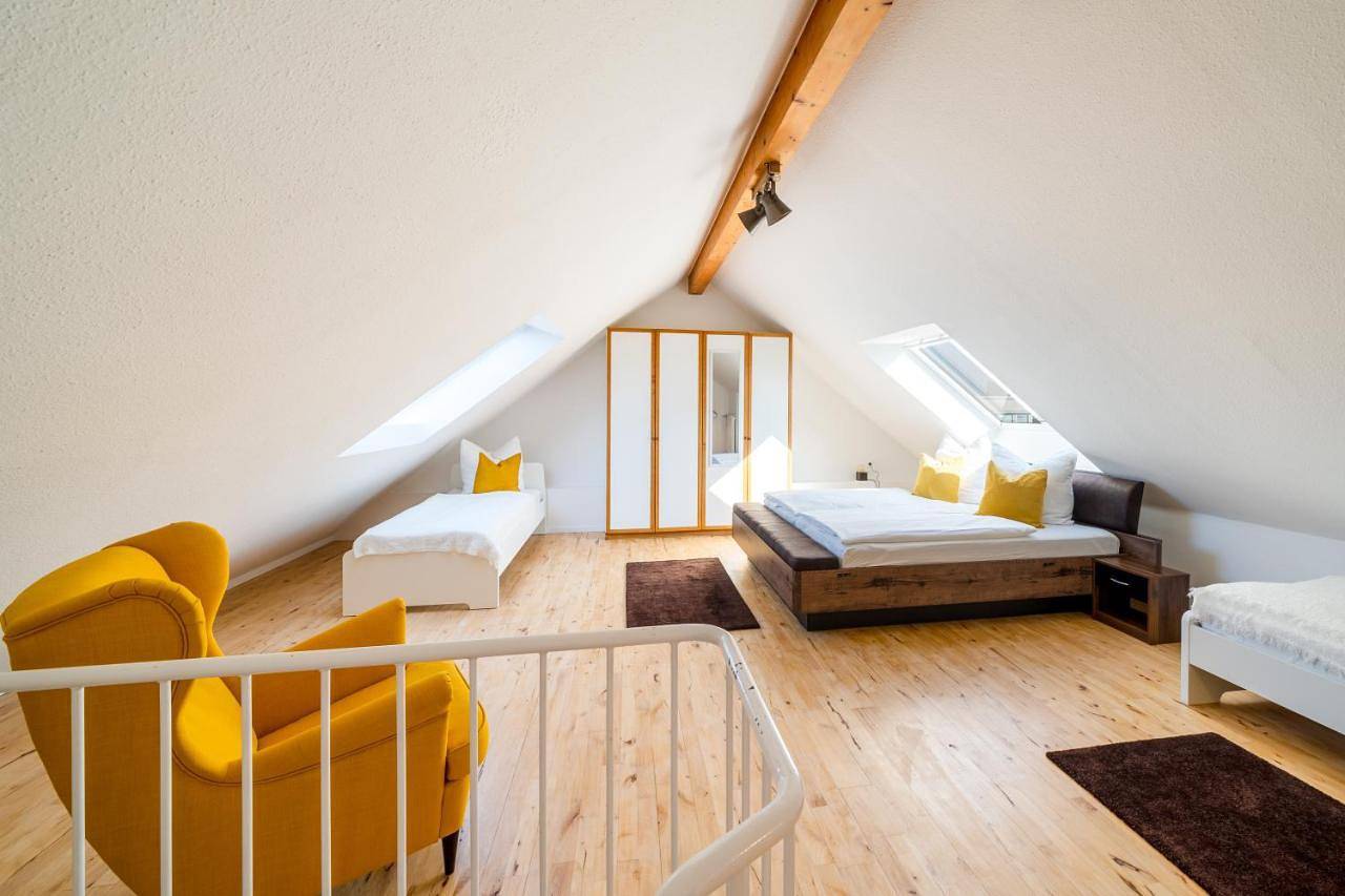 Ganze Wohnung, Stylisches Penthouse zentral Tischfussball 100m2 Wii in Hannover Mitte, Hannover