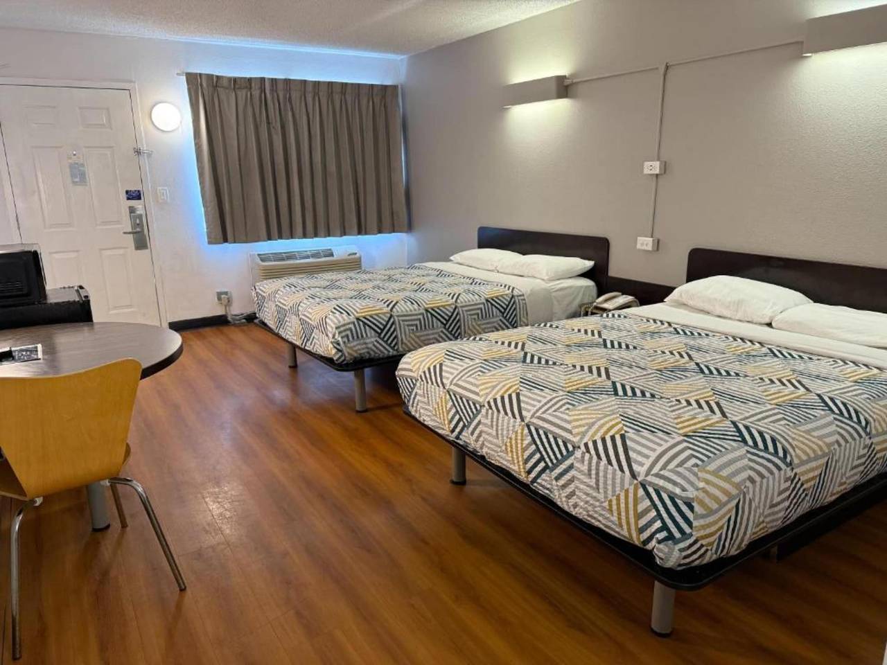 2 camas tamaño queen | No fumadores in Joliet, Condado de Will