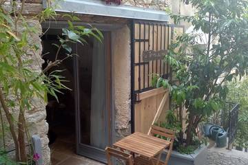 Gîte pour 2 personnes, avec terrasse, animaux acceptés à Malaucène