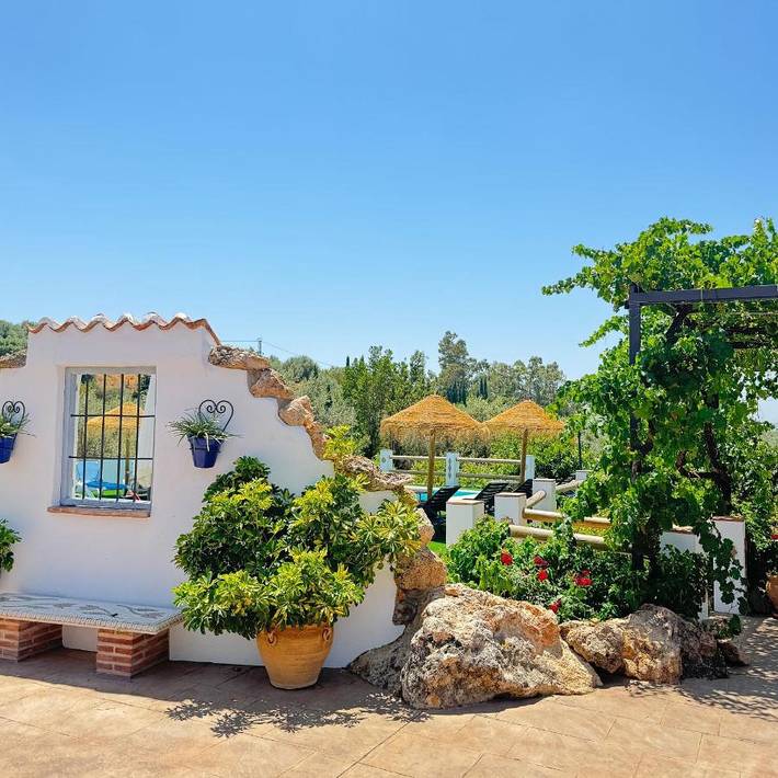 Chalet para 12 personas, con piscina además de jardín y vistas en Axarquía - 3