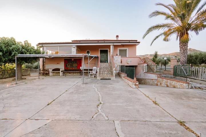 Casa vacanza per 6 persone, con Balcone e Terrazza nonché Giardino e Panorama a Roccella Ionica