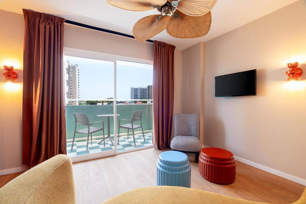 Tent Mojito Suites in Magaluf, Calvià