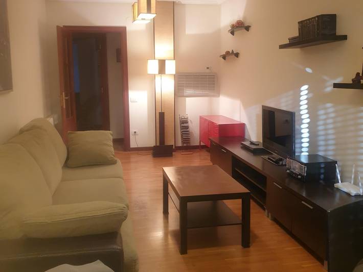 Entire holiday apartment, Apartamento Lardero 3 habitaciones in Lardero, La Rioja Province