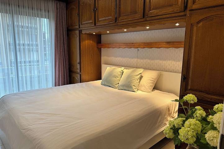 Entire apartment, Suite Baptiste. Beachfront in Koksijde-Bad, Koksijde