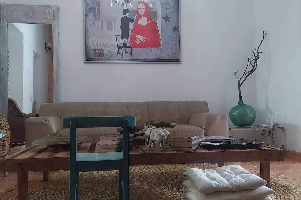 Cozy house in Petra 10 minutes from the Rafa Nadal Academy in Petra, Majorca Center