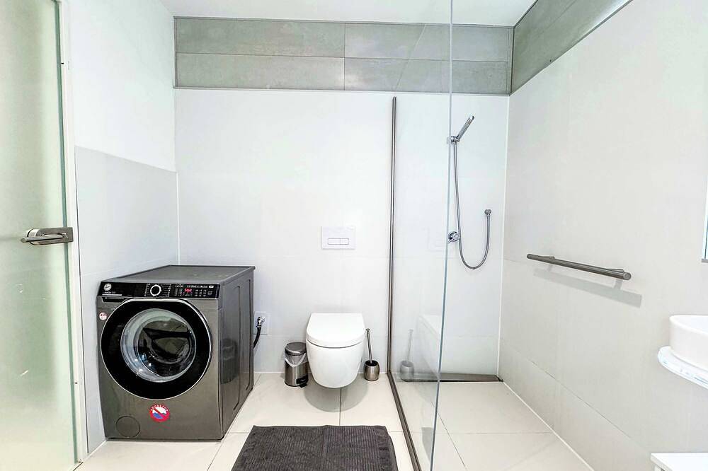 Ganze Wohnung, Remise Studio Apartment - Top Lage nahe Messe in Charlottenburg Berlin, Berlin
