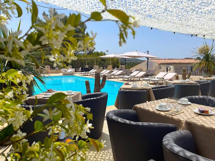 Hôtel pour 2 personnes, avec jardin et piscine