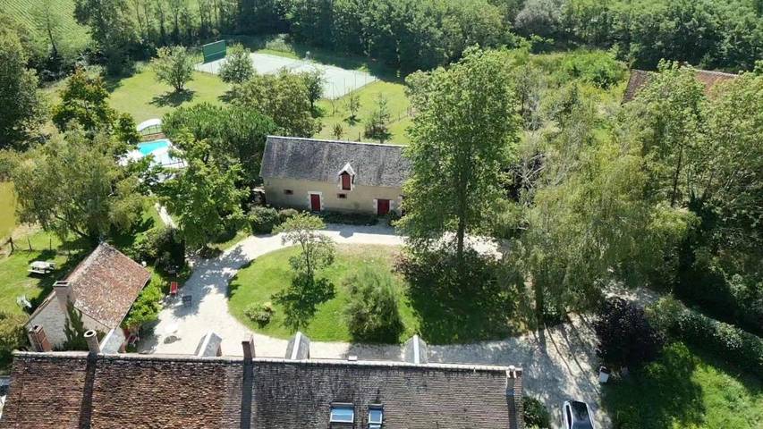 Location de vacances pour 3 personnes, avec Terrasse et Jardin ainsi que Piscine et Vue à Soings-en-Sologne