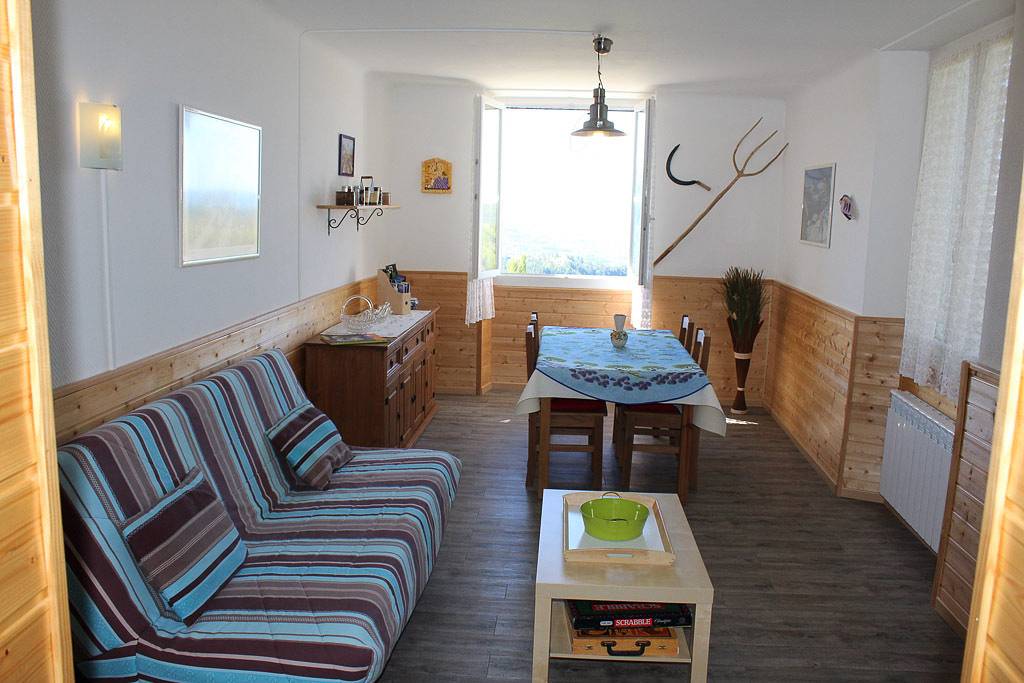 Au pied du Geruen in Le Castellard-Mélan, Alpes-de-Haute-Provence