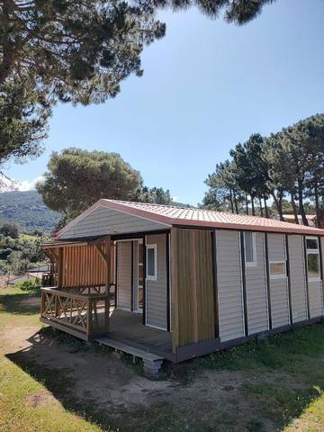 Gîte pour 4 personnes, avec vue ainsi que jardin et piscine à Olmeto