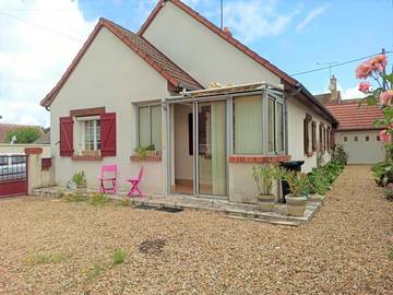 Gîte pour 4 personnes, avec jardin et terrasse à Bracieux