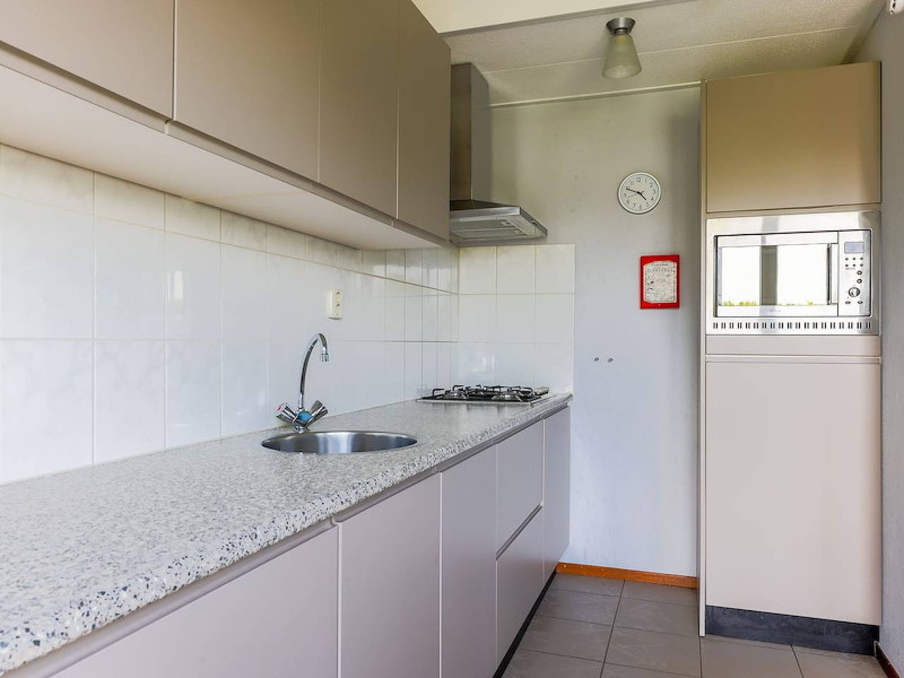Schönes 3-Personen-Ferienhaus am Angelgewässer in der Nähe von Medemblik am Ijsselmeer. in Ijsselmeer