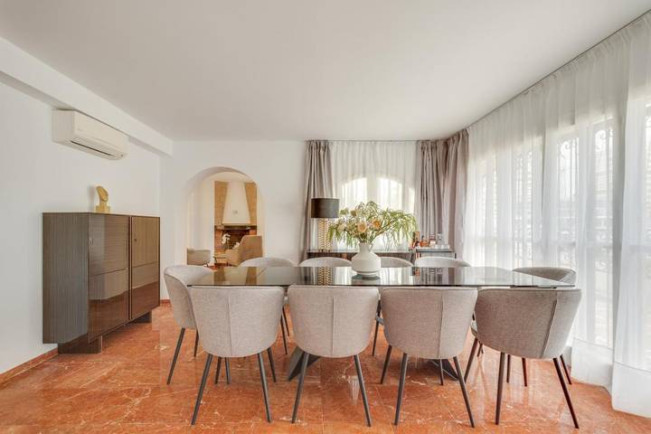Casa rural para 12 personas, con Balcón y Terraza además de Jardín y Piscina en Benidorm - 3