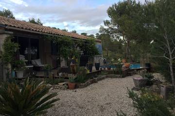 Gîte pour 7 personnes, avec jardin à Les Matelles