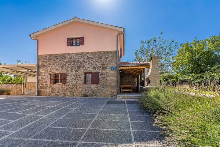 Ferienwohnung für 5 Personen, mit Balkon/Terrasse und Terrasse