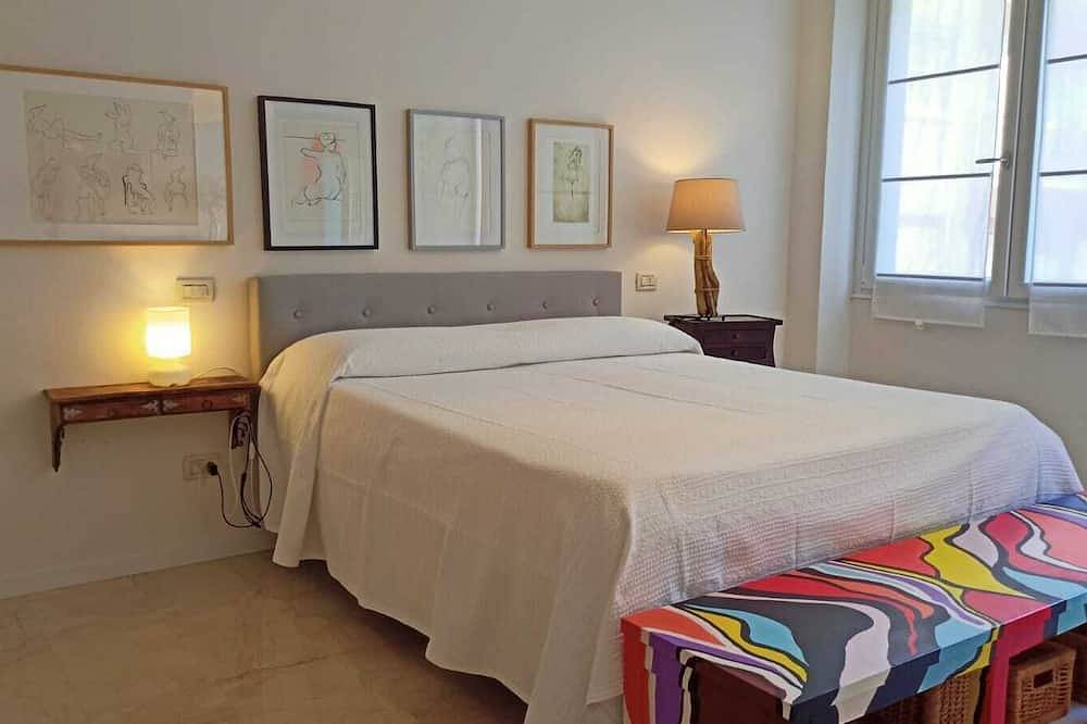 Entire apartment, Wonderful apartment in Bologna center, 1615 sq.ft, bright and comfortable in Bologna, Bologna Province