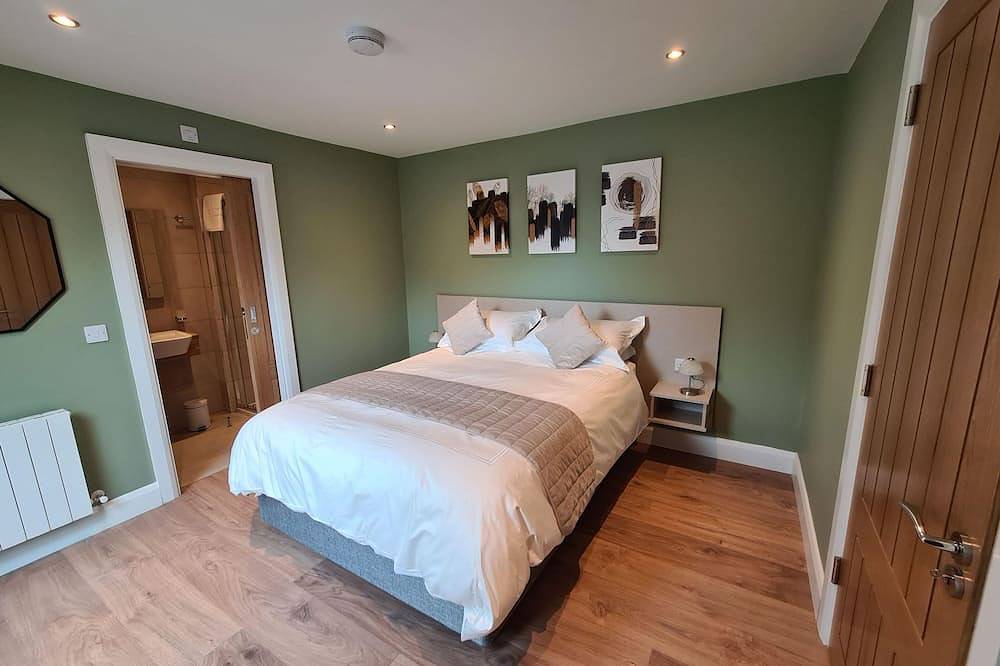 Ganze Wohnung, 💚Perfect Luxury 2 bedroom, 3 bathroom apartment. 5 star reviews, laundry. in Cork, County Cork