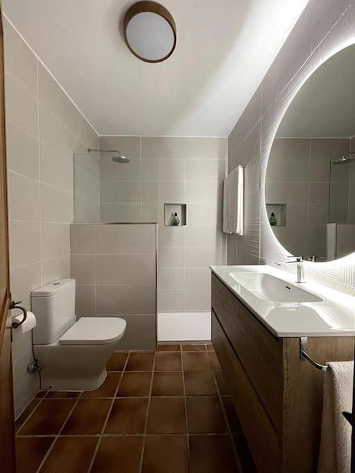 Location de vacances pour 4 personnes, avec vue ainsi que piscine et jardin, animaux acceptés dans Son Xoriguer - 4