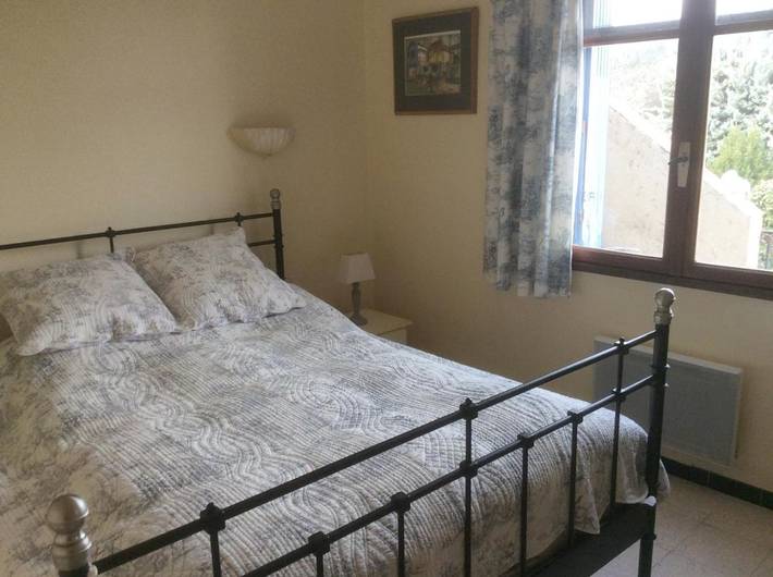 Chambre d’hôte pour 2 personnes, avec jardin ainsi que vue et piscine à Lorgues - 2