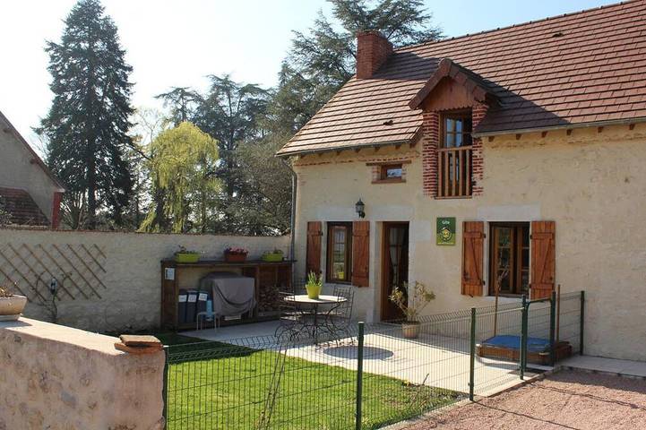 Gîte pour 5 personnes, avec Terrasse et Jardin