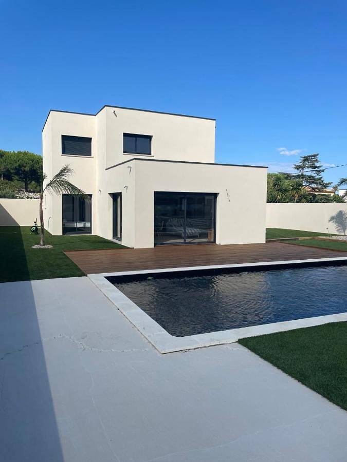 Villa pour 8 personnes, avec jardin ainsi que piscine et terrasse au Grau-d'Agde - 3