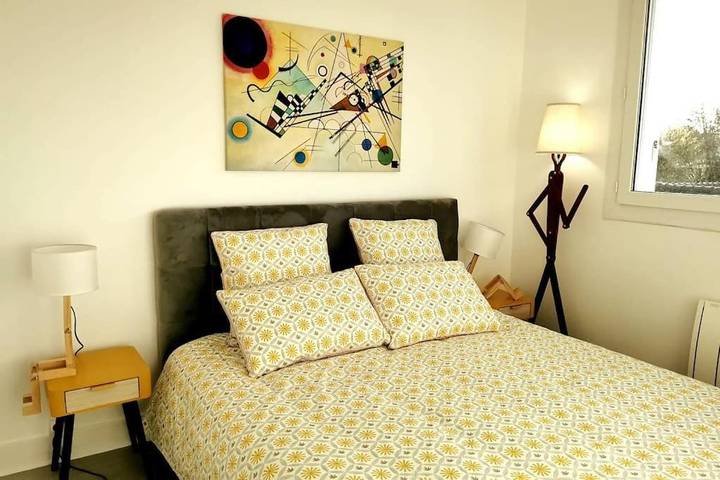 Gîte pour 8 personnes, avec balcon à Groslay