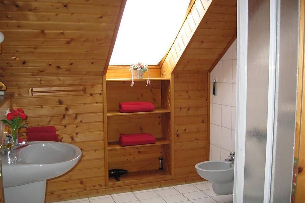 3-slaapkamer appartement Dornfelder - Ferienweingut Wolfgang Bollig - Inh. M. Bollig in Trittenheim, Moseleifel