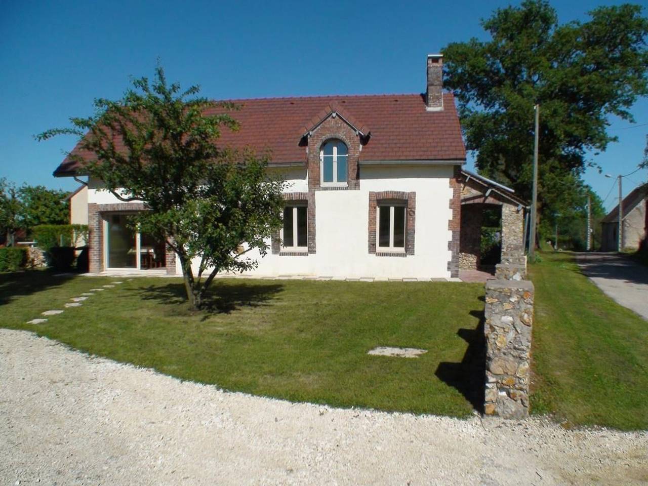 Gemütliches Haus mit Garten in Puisaye, nahe Guédelon in Chevillon (Yonne), Auxerre und Umgebung