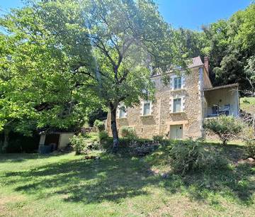 Maison d’hôte pour 2 personnes, avec jardin, animaux acceptés à Vézac