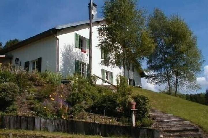 Gîte pour 12 personnes, avec jardin et terrasse à Le Thillot - 4