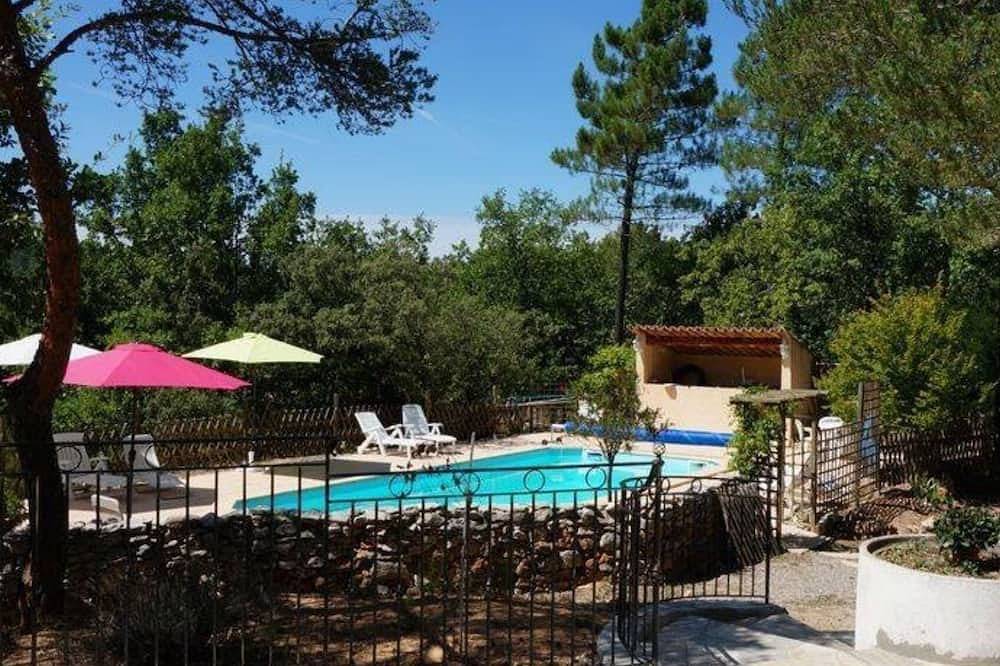 Appartement entier, Gite avec Piscine Verdon/Gréoux Bains/Lac Esparron. Animal de compagnie accepté in Saint-Julien, Région de Brignoles