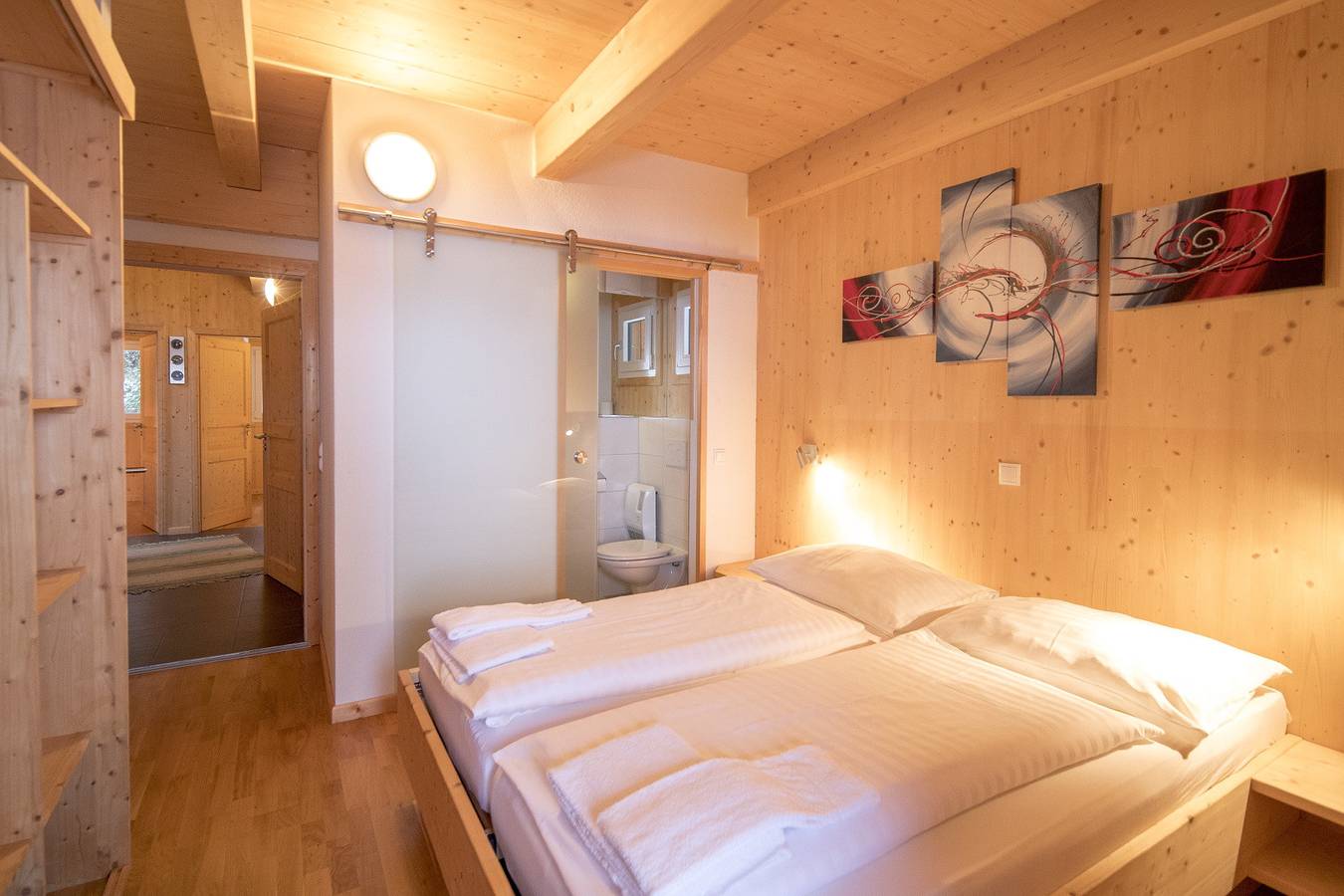 Ferienhaus # 29 mit Ir-Sauna und Whirlpool innen in Stadl-Predlitz, Turracher Höhe