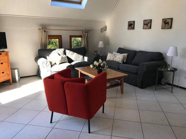 Location de vacances pour 5 personnes, avec vue et sauna ainsi que piscine et jardin, adapté aux familles à Lombez - 4